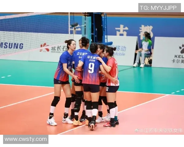 成都排球队配合引发热议球迷对战术选择和队员默契度展开激烈讨论